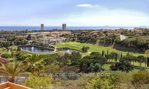 Eerstelijn golf appartementen te koop in oost Marbella 