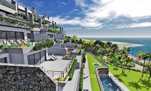Estepona te koop: Nieuwe moderne luxe appartementen, eerstelijnstrand en loopafstand van het centrum 