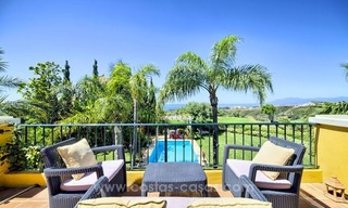 Villa te koop in Marbella Oost, met panoramisch zeezicht 7