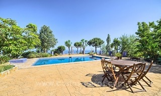 Finca – Villa te koop in Estepona, met panoramisch zeezicht 0