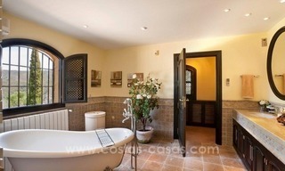 Luxe villa te koop met volledige privacy in El Madroñal, Benahavis – Marbella 17