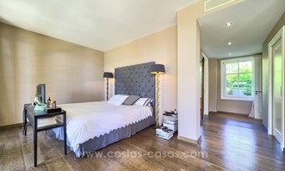 Gerenoveerde villa te koop in een prestigieuze en omheinde wijk Altos Reales op de Golden Mile te Marbella 4