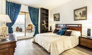 Gerenoveerd drieslaapkamer appartement te koop met golfzicht in Elviria, Marbella 5