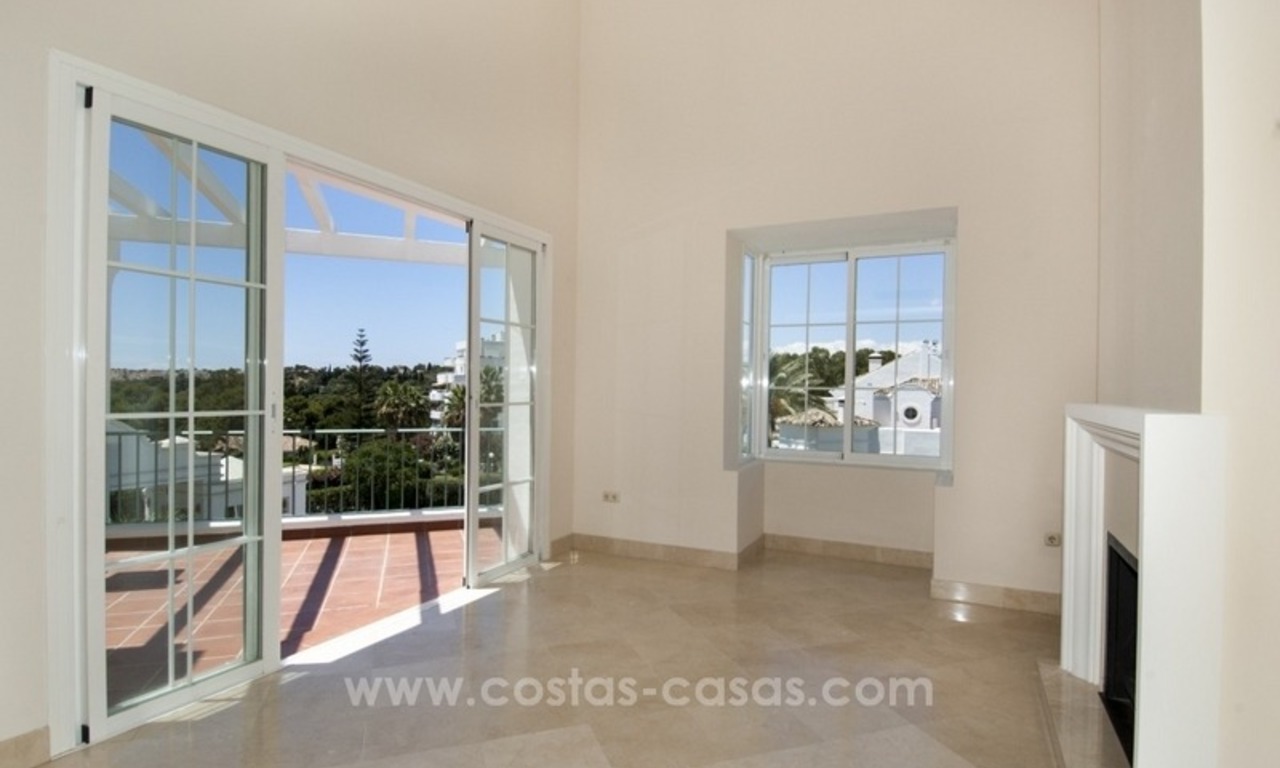 Vierslaapkamer Penthouse appartement te koop in een gated community in Marbella 14
