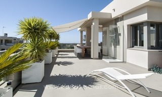 Modern, luxe golf penthouse appartement te koop in Marbella - Benahavís 12