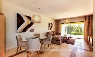 Mooi appartement te koop in Benahavis - Marbella in een complex direct aan de golfbaan 3
