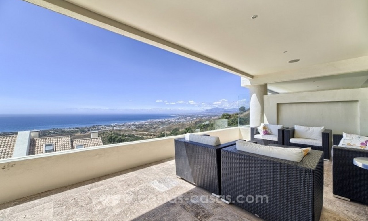Te koop in Marbella: modern, ruim en luxueus penthouse appartement 1