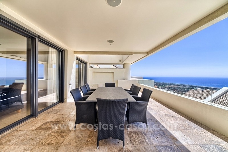 Te koop in Marbella: modern, ruim en luxueus penthouse appartement
