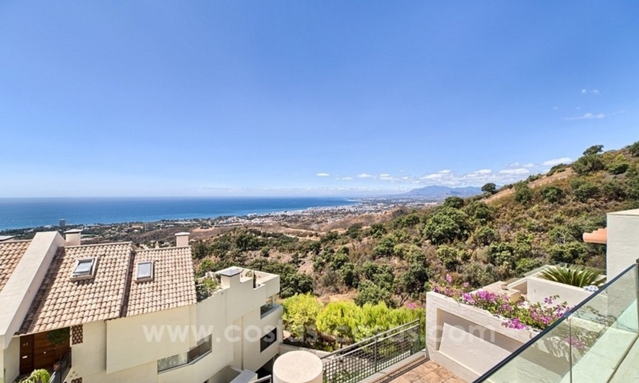 Te koop in Marbella: modern, ruim en luxueus penthouse appartement 2