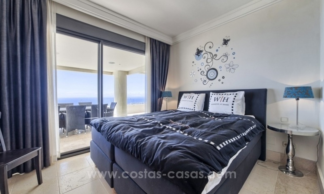 Te koop in Marbella: modern, ruim en luxueus penthouse appartement 9