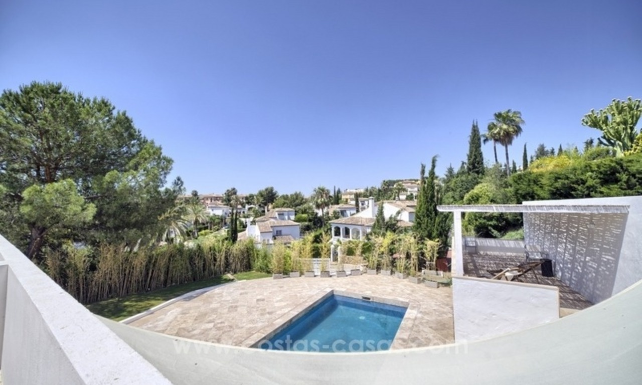Hedendaagse villa te koop in Nueva Andalucia te Marbella 20
