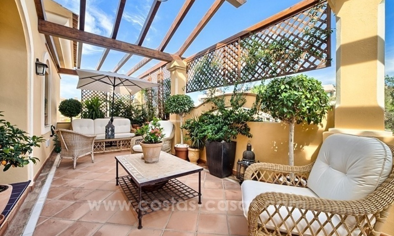 Villa in klassieke stijl te koop in Elviria te Marbella 15