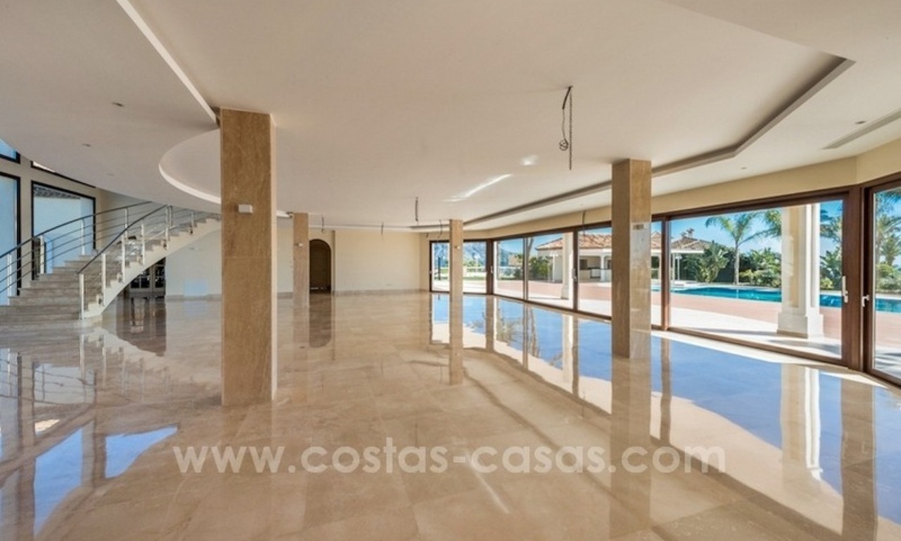 Exclusieve Modern - Andalusische villa te koop in Marbella - Benahavis 5