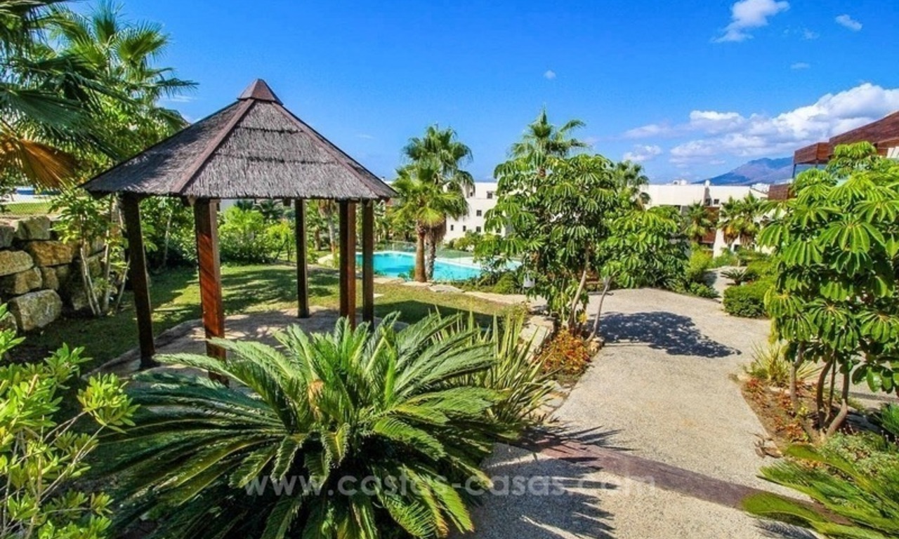 Quasi nieuw en modern appartement te koop op 5* golfresort in Benahavis, tussen Marbella en Estepona 19