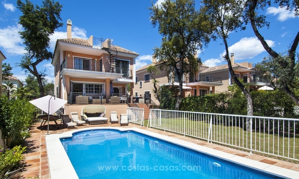 Villa te koop in Elviria, Marbella. Wandelafstand tot supermarkten en strand. Sterk Verlaagd in prijs! 365