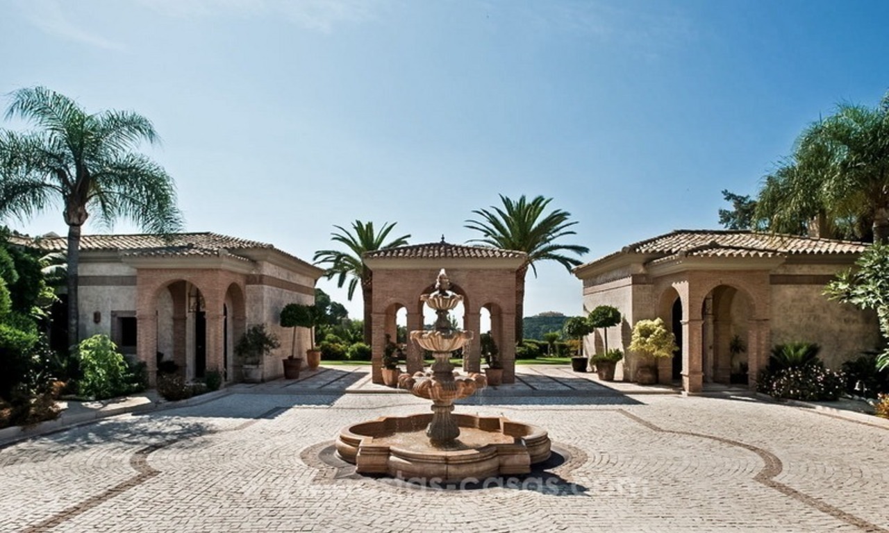 Prachtige villa te koop met zeezicht in La Zagaleta in Benahavis - Marbella 3