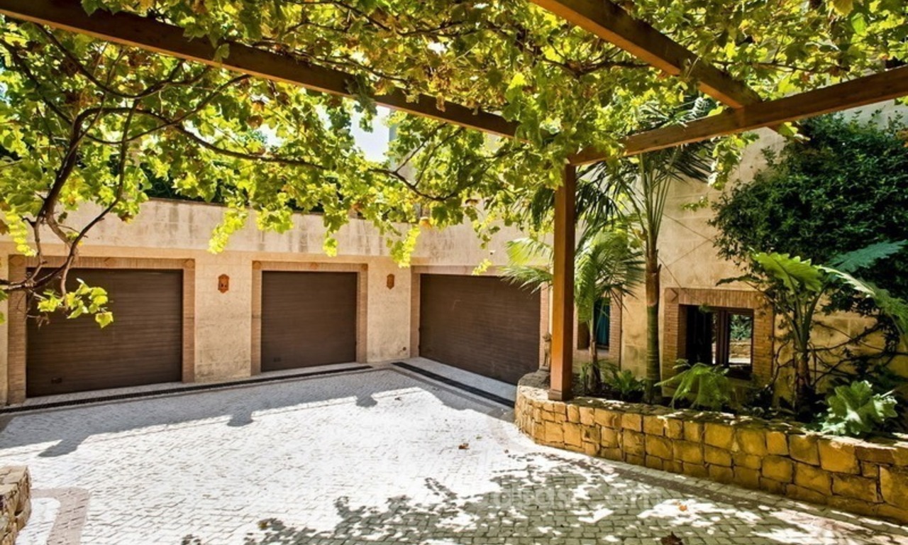Prachtige villa te koop met zeezicht in La Zagaleta in Benahavis - Marbella 33