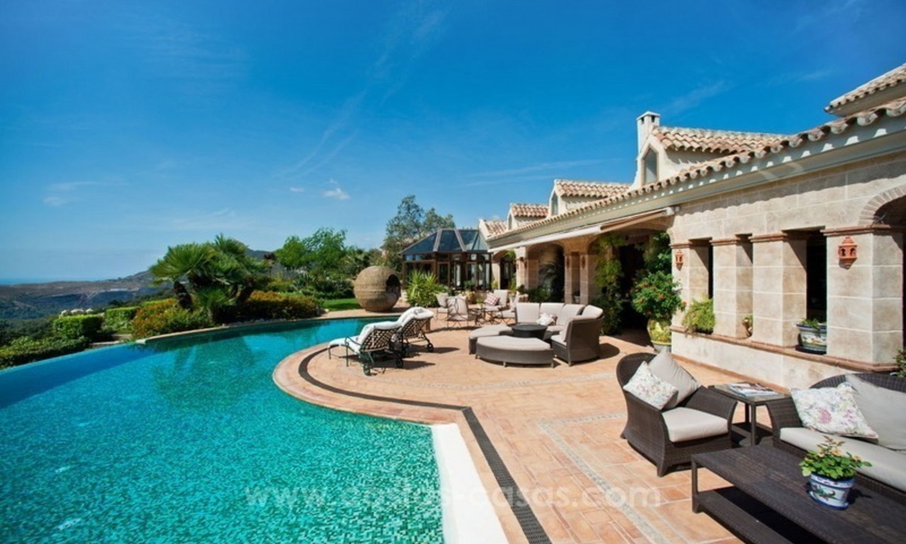 Prachtige villa te koop met zeezicht in La Zagaleta in Benahavis - Marbella 36