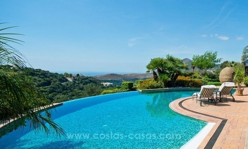 Prachtige villa te koop met zeezicht in La Zagaleta in Benahavis - Marbella 
