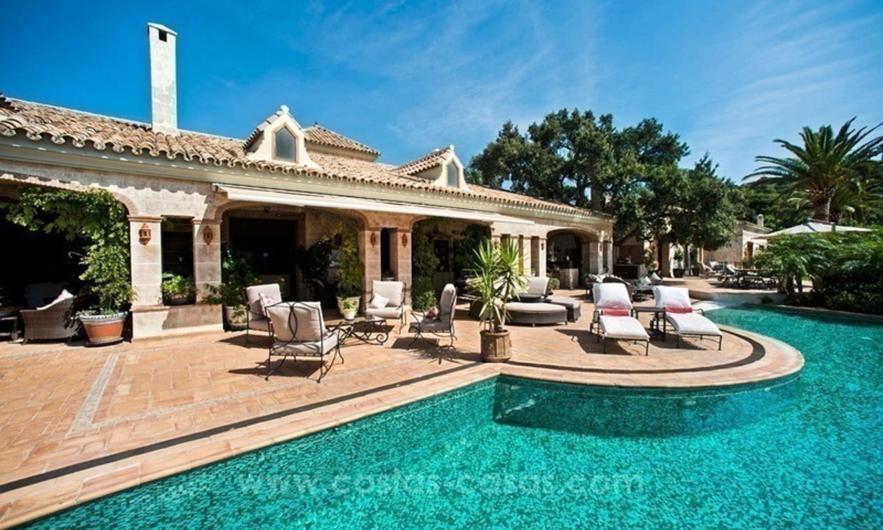 Prachtige villa te koop met zeezicht in La Zagaleta in Benahavis - Marbella 8