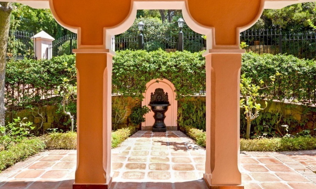 Luxe villa te koop, eerstelijn golf, Marbella oost 10