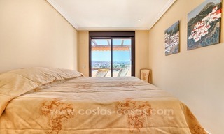 Luxe penthouse met golf- en zeezicht te koop in Benahavis – Marbella 13