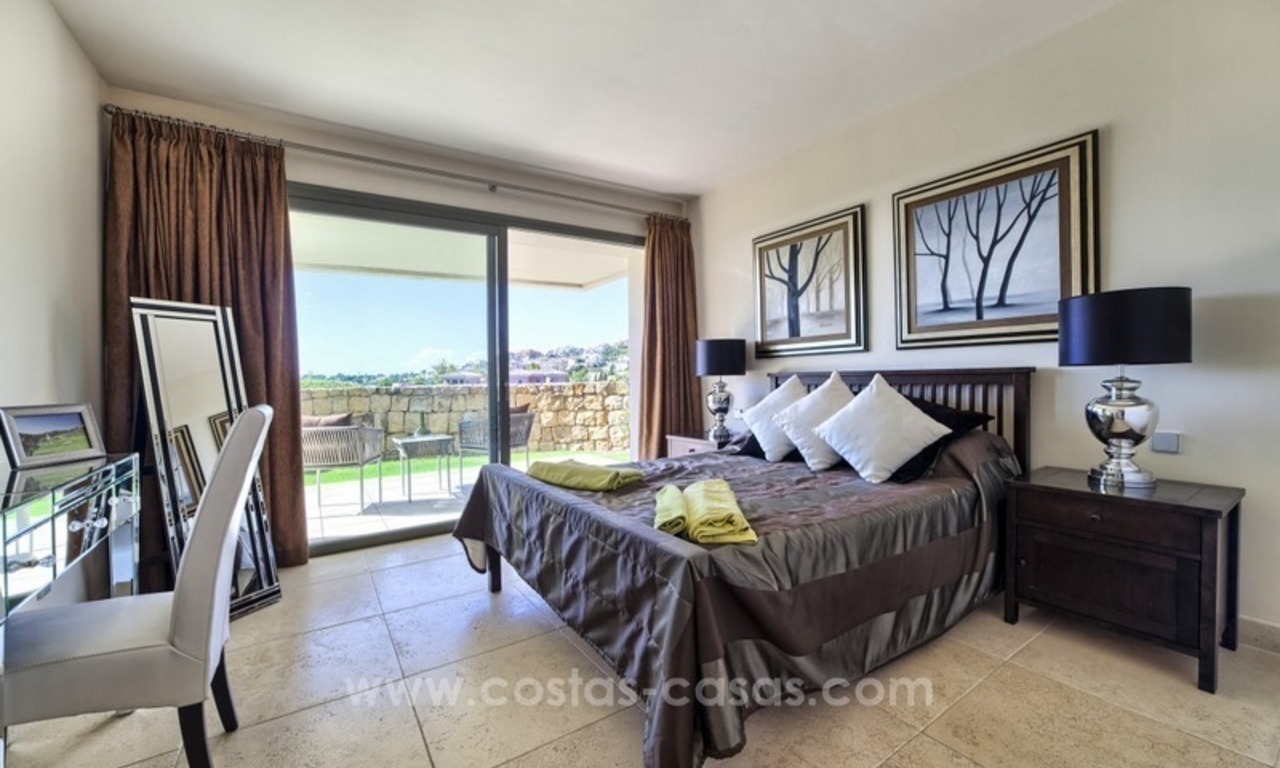 Modern luxe eerstelijn golf appartement te koop in een 5-sterren golf resort in Benahavis – Marbella 8