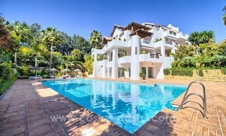 Luxe eerstelijn strand appartement te koop op de New Golden Mijl te Estepona 0