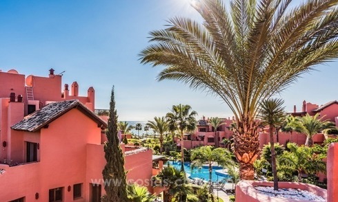 Exclusief eerstelijn strand penthouse te koop op de New Golden Mile tussen Estepona en Marbella 