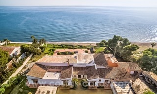 Grond met villa project te koop, eerstelijn strand, New Golden Mile, Marbella – Estepona 1