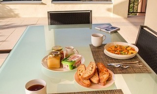 Een modern penthouse te koop in een luxe resort in Marbella 5