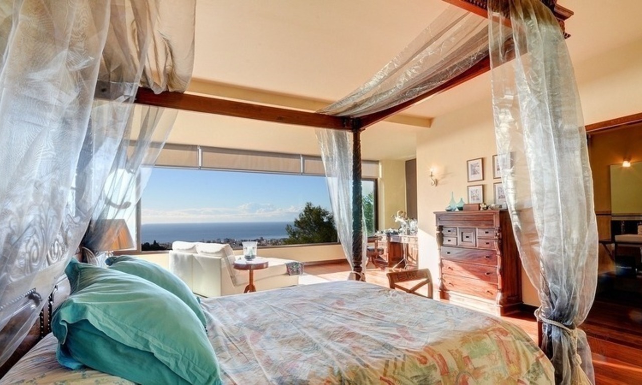 Luxe villa met zeezicht te koop vlakbij Marbella centrum 15