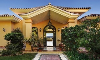 Luxe villa met zeezicht te koop vlakbij Marbella centrum 27