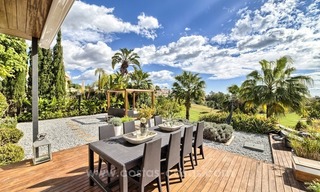 Modern gerenoveerde villa te koop, eerstelijn golf in Benahavis – Marbella 4