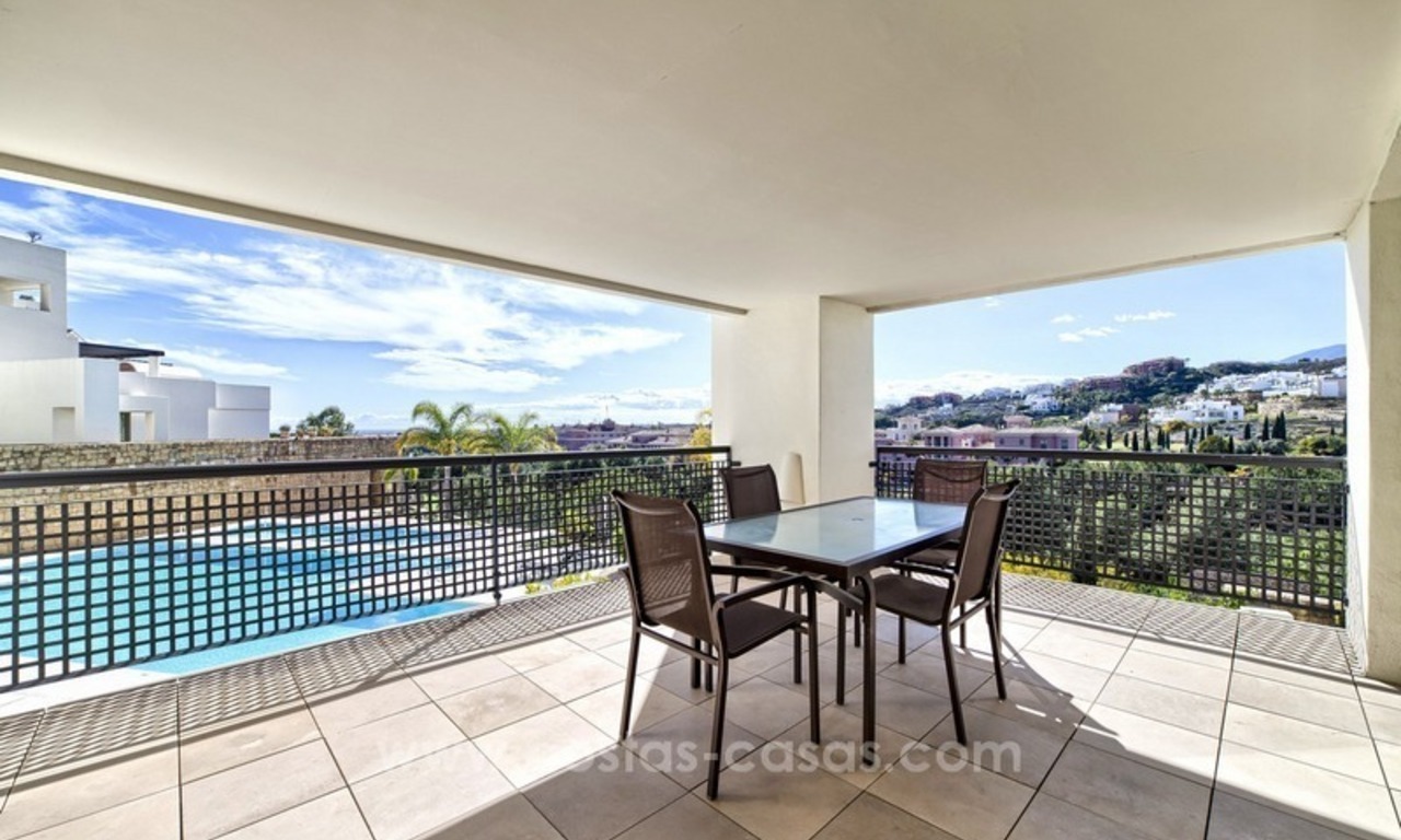 Te koop: 2 Topkwaliteit moderne appartementen op golfresort in Benahavís – Marbella 0