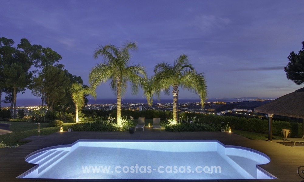 Marbella - Benahavis te koop: Volledig gerenoveerde Villa met panoramisch zeezicht 412