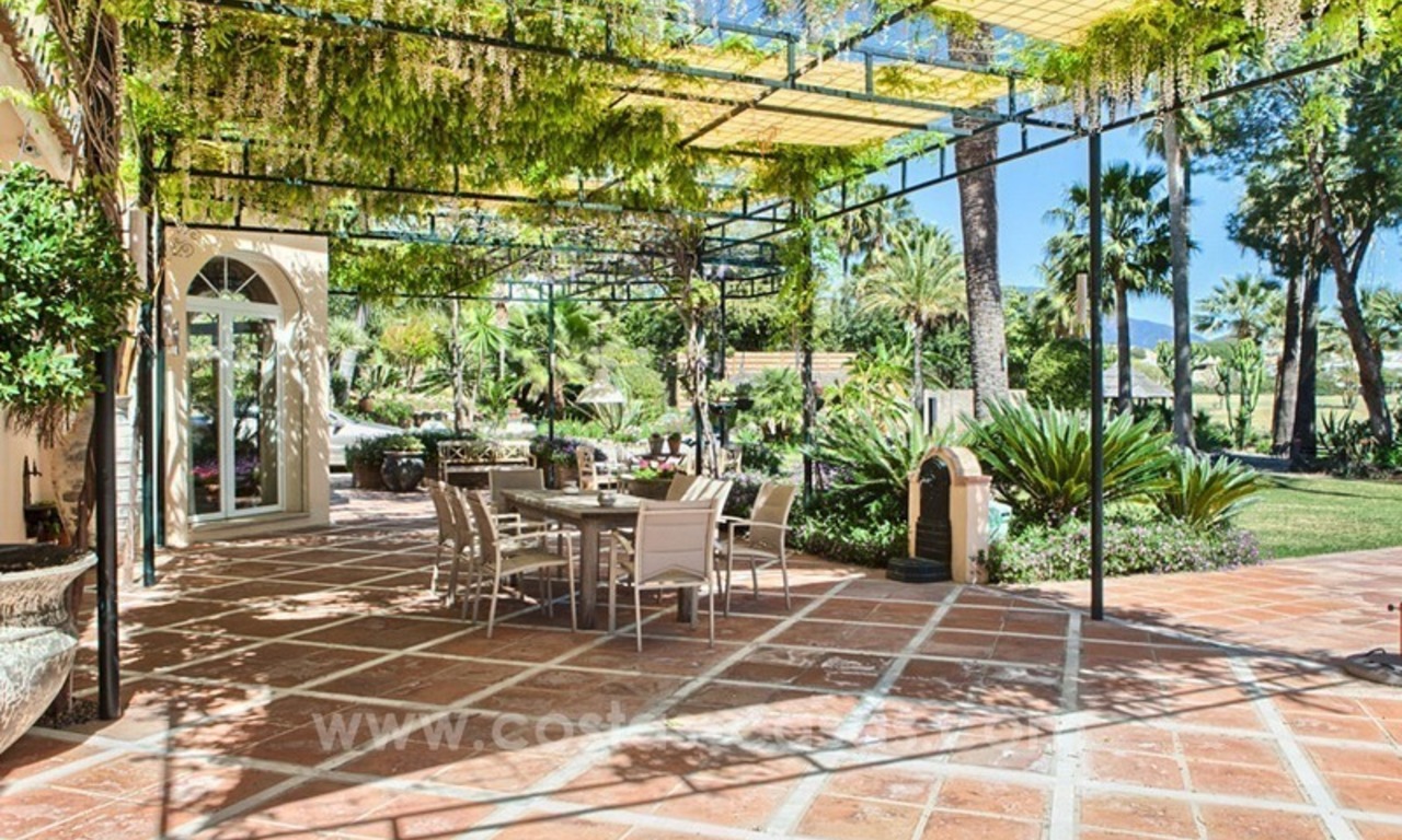 Exclusieve frontline golf villa te koop, eerstelijn Golf, Nueva Andalucia, Marbella 7