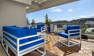 Te koop in Marbella - Benahavís: Ruim modern, luxe golf appartement 8