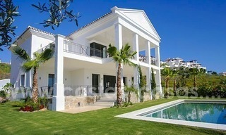 Luxe villa te koop met golf- en zeezicht in Benahavis - Marbella 0