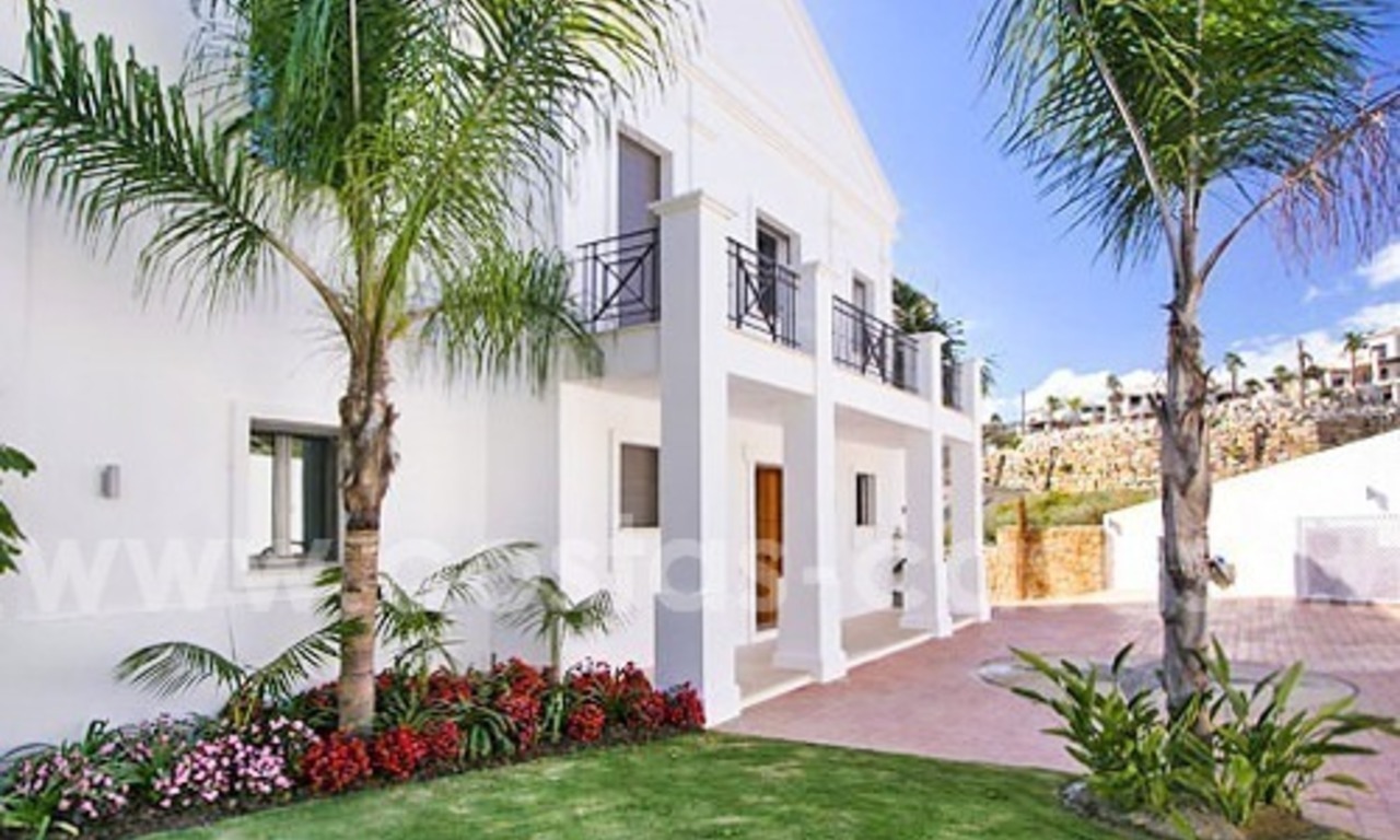 Luxe villa te koop met golf- en zeezicht in Benahavis - Marbella 5