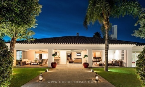 Design Villa te koop, eerstelijn golf, Nueva Andalucia, Marbella 