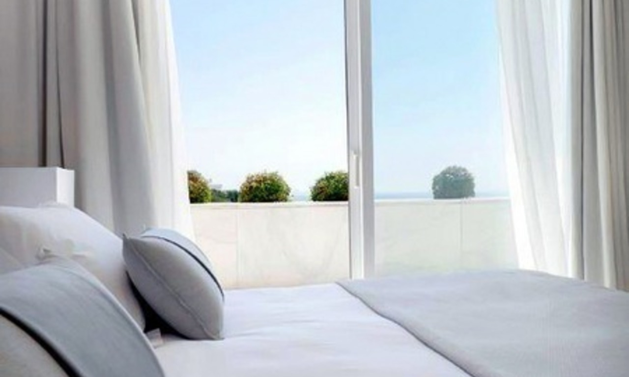 Luxe penthouse appartement te koop, eerstelijn strand op de Golden Mile, Marbella centrum 7
