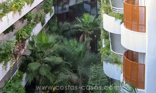 Luxe penthouse appartement te koop, eerstelijn strand op de Golden Mile, Marbella centrum 14