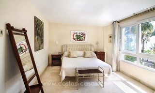 Eerstelijn strand appartement met zeezicht te koop op de Golden Mile, Marbella 15