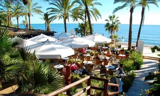 Luxe penthouse appartement te koop, eerstelijn strand op de Golden Mile, Marbella centrum 19
