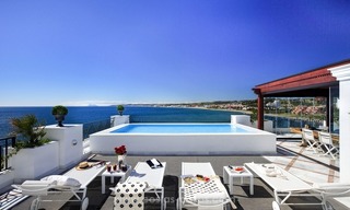 Estepona te koop: Beachfont luxe appartementen, Estepona, Costa del Sol 2