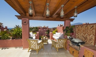 Luxe eerstelijnstrand penthouse appartement te koop op de New Golden Mile tussen Marbella en Estepona 5