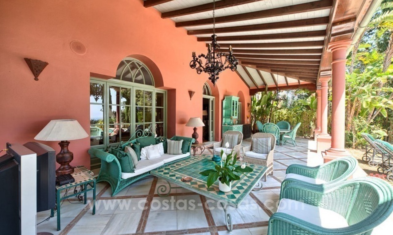 Charmante gerenoveerde villa te koop in Hacienda Las Chapas – Marbella 8