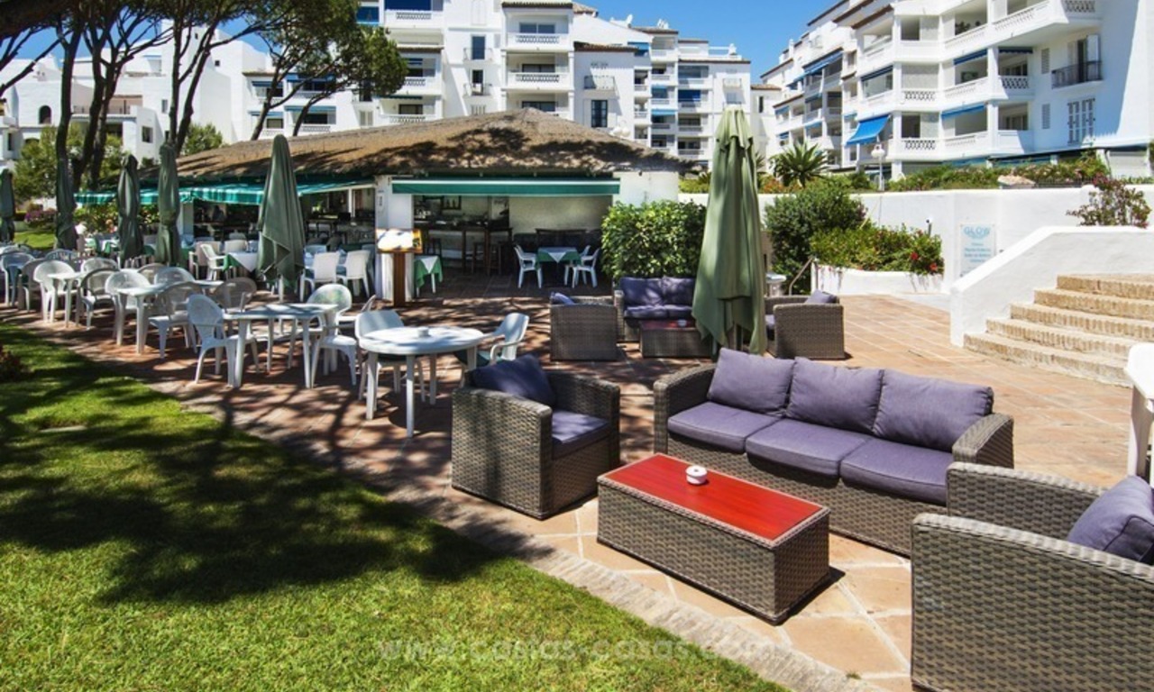 Te koop in Playas del Duque, Puerto banus: Gerenoveerd luxe appartement met zeezicht 38