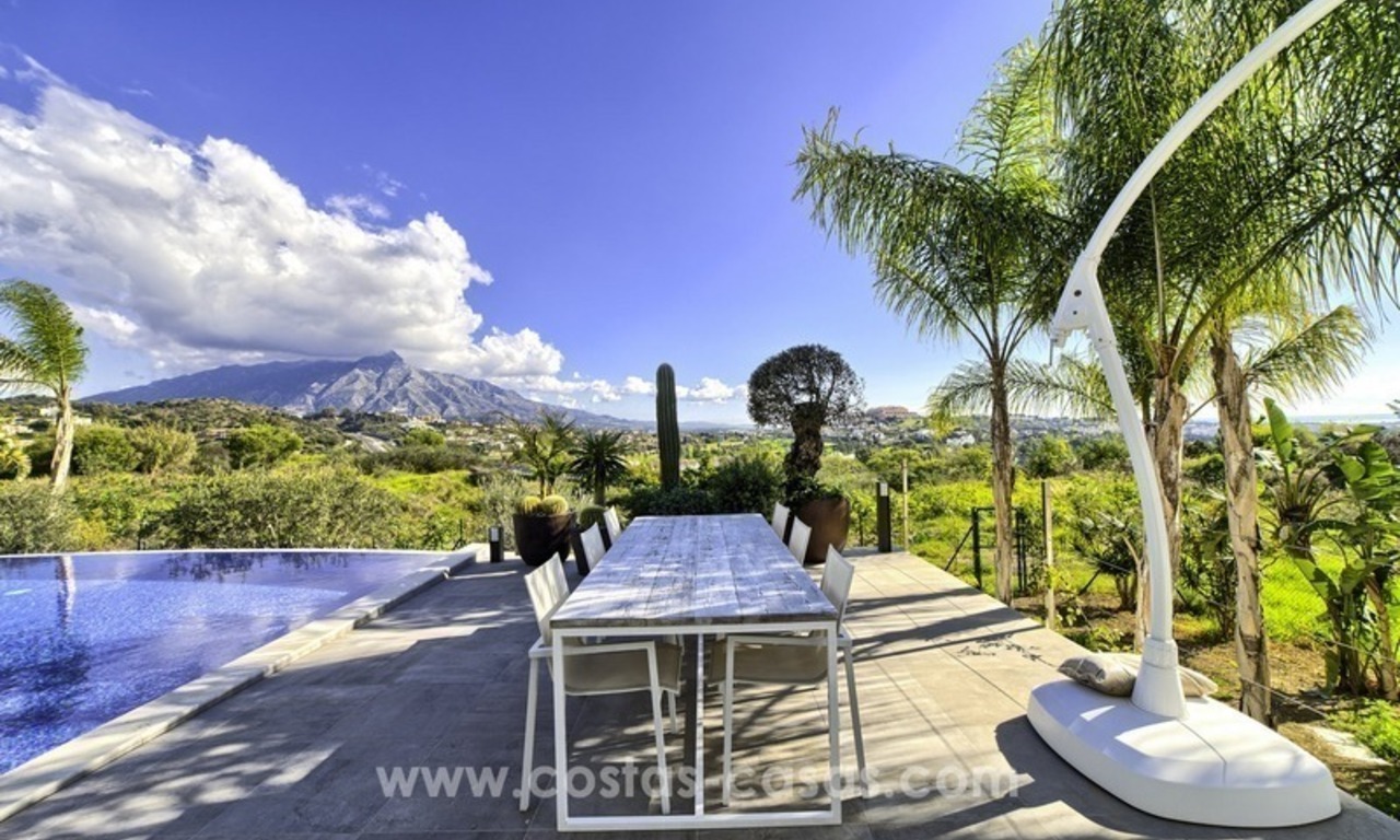 Moderne villa te koop in Nueva Andalucia met prachtig uitzicht in Marbella 6